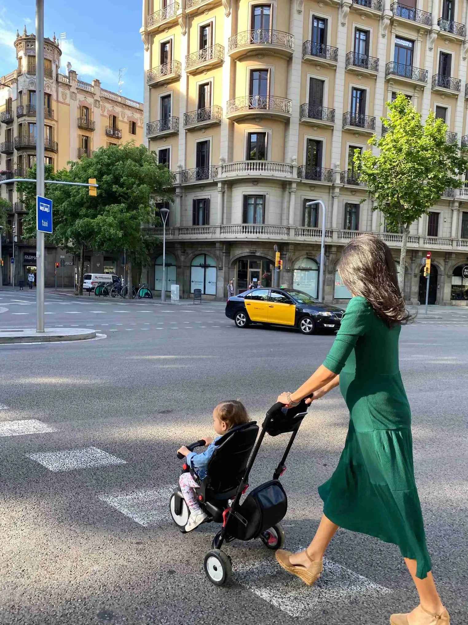 3 Simple Drills to Teach Your Child to Look, Signal, and Cross Safely