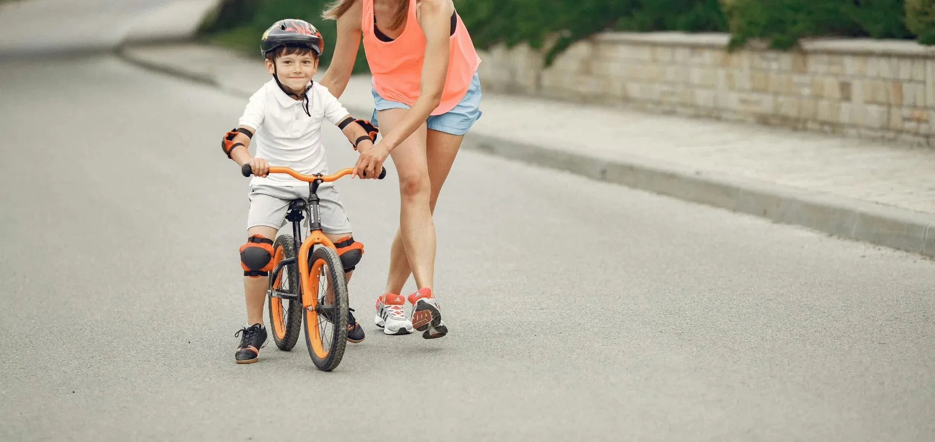 Top 3 Safety Benefits of Effortless Manoeuvring on Busy Urban Streets and Public Transport