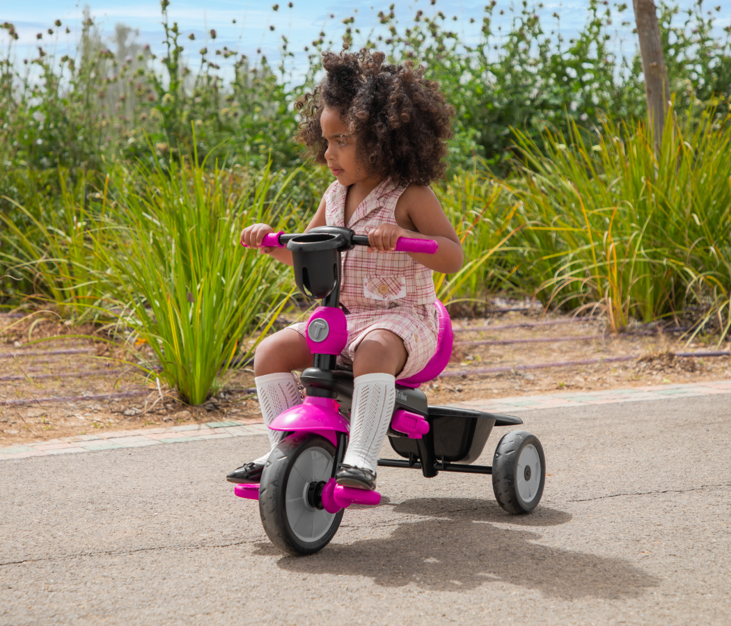 Pink tricycle for 3 year old on sale